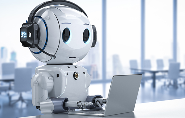 Robot avec casque assis à un ordinateur portable, travaillant avec concentration